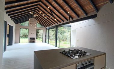 VENTA CASA CAMPESTRE SANTA ELENA - BARRO BLANCO