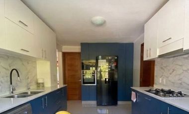 CASA CHILENA IMPECABLE EN SANTA ELENA | CERCA COLEGIO PUMAHUE | 4D + ESCRITORIO + SERVICIOS + PISCINA | UF 13.000