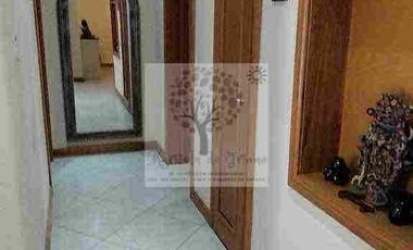 RENTA BELLA CASA AMUEBLADA DE UNA PLANTA FRACC. CERRADA ANDALUZ