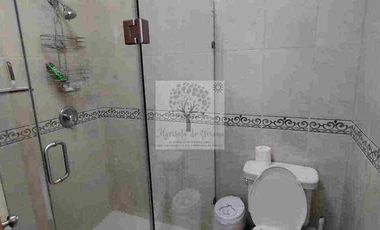RENTA BELLA CASA AMUEBLADA DE UNA PLANTA FRACC. CERRADA ANDALUZ