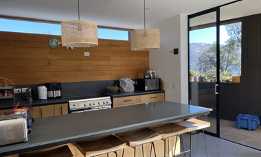 Diseño Vanguardista Casi Nueva Vista panorámica naturaleza Casa Venta Arrayán Lo Barnechea