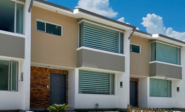 Casas en venta Latacunga Conjunto Miracruz Credito Miti-Miti