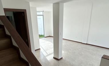 Casas en venta Latacunga Conjunto Miracruz Credito Miti-Miti