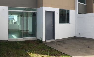 Casas en venta Latacunga Conjunto Miracruz Credito Miti-Miti