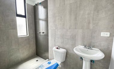 CASA VIS EN VENTA DE 76 M2 EN LA MITAD DEL MUNDO, sector BARRIO STO. DOMINGO BAJO