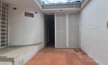 ARRIENDO CASA LA CEIBA
