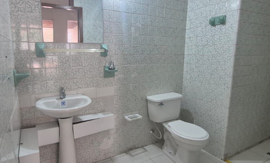 ARRIENDO CASA LA CEIBA