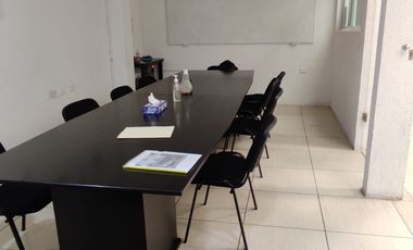 Oficinas Corporativas en Venta Cerca de Calzada Zaragoza Puebla con Estacionamiento