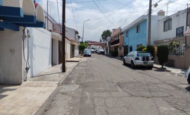 Oficinas Corporativas en Venta Cerca de Calzada Zaragoza Puebla con Estacionamiento