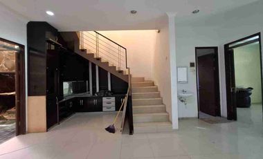 RUMAH DISEWAKAN PASTEUR SIAP HUNI, HARGA MURAH NEGO
