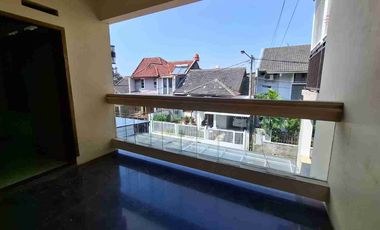 RUMAH DISEWAKAN PASTEUR SIAP HUNI, HARGA MURAH NEGO