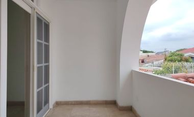 Casa de alquiler en La Puntilla, 4 dormitorios, piscina, Samborondón.