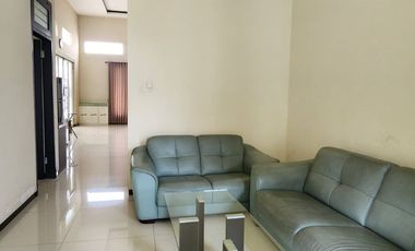 Di jual Rumah Mewah Boulevard Perum Araya Golf Malang