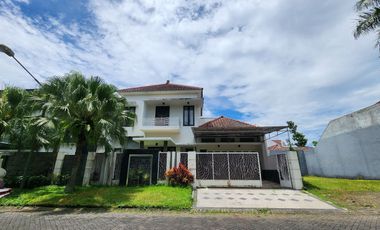 Di jual Rumah Mewah Boulevard Perum Araya Golf Malang