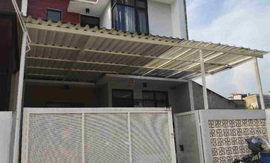 rumah komplek cidahu jl cipageran dekat Pemkot cimahi