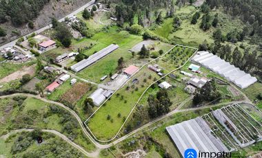 En venta terreno rural sector Villonaco bajo, a pasos de la via nueva a Catamayo