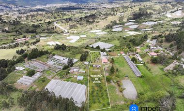 En venta terreno rural sector Villonaco bajo, a pasos de la via nueva a Catamayo
