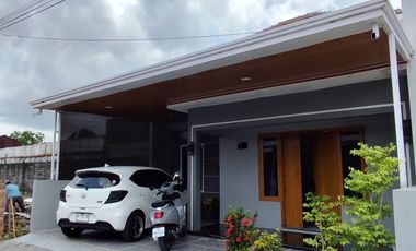 RUMAH BARU CLUSTER SUKOHARJO MULAI 300 JUTAAN! FREE PPN & BALIK NAMA