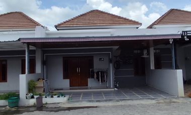 RUMAH BARU CLUSTER SUKOHARJO MULAI 300 JUTAAN! FREE PPN & BALIK NAMA