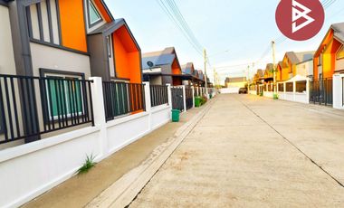 ขายบ้านแฝด หมู่บ้านนิรา​วิลล์​วิลเลจ​พลัส​ เศรษฐกิจ​-พันธุ​วงษ์​ สมุทรสาคร
