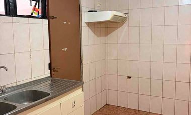 Arriendo casa amplia