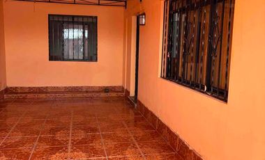 Arriendo casa amplia