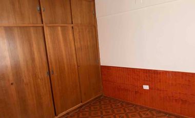 Arriendo casa amplia