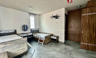 CASA AMUEBLADA EN RENTA EN METEPEC CERCA DE ESTACION DE TREN SUBURBANO METEPEC