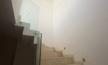 ✨🏡 Casa en Renta en Esquina – Parque Lima, Zona Azul 🏡✨