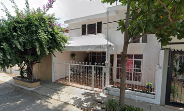 Casa en Venta en Jardines de La Paz ¡¡¡Excelente Oportunidad de Inversiòn Propiedad de  Recuperaciòn Hipotecaria!!!