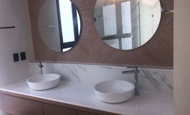 CASA EN RENTA EN BOSQUES DE BAMBU PLAYA DEL CARMEN