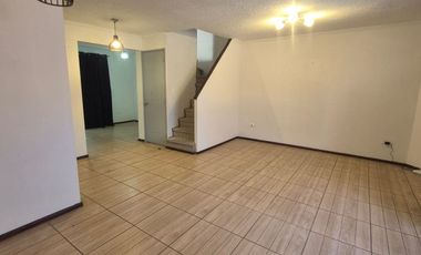 Casa en Venta: $190.000.000 – Condominio Las Catalpas, Maipú