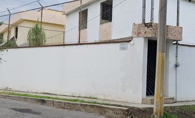 Excelente Oportunidad! Casa en Venta en Esquina Cuautla, Morelos Fracc. Volcanes. Ideal para habitar, invertir o remodelar a tu gusto