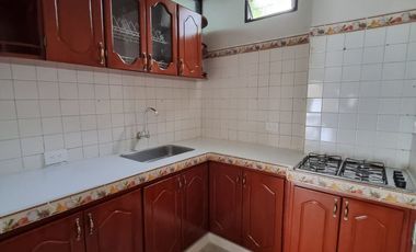 Alquiler de casa en el barrio Popular
