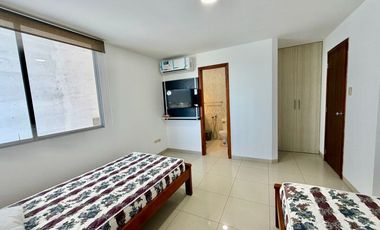 SAN LORENZO: AMOBLADO EN EDIFICIO FRENTE AL MAR CON PISCINA Y ROOFTOP