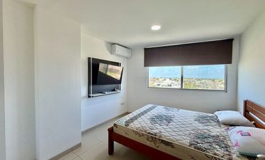 SAN LORENZO: SIN MUEBLES EN EDIFICIO FRENTE AL MAR CON PISCINA Y ROOFTOP