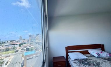 SAN LORENZO: SIN MUEBLES EN EDIFICIO FRENTE AL MAR CON PISCINA Y ROOFTOP