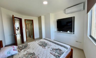 SAN LORENZO: SIN MUEBLES EN EDIFICIO FRENTE AL MAR CON PISCINA Y ROOFTOP