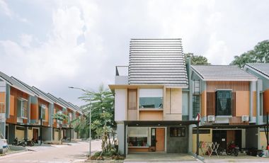 Rumah Baru 2 Lantai Tepi Danau Bernuansa Resort Bali Cicilan Mulai 4 Jutaan, Strategis 10 Menit ke Tol & Stasiun di Serpong - DP 0% & Free Biaya Biaya