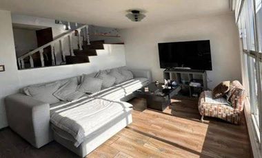 CASA DUPLEX EN VENTA CON EXCELENTE UBICACIÓN EN LOMAS VERDES