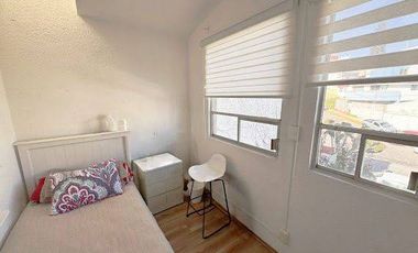 CASA DUPLEX EN VENTA CON EXCELENTE UBICACIÓN EN LOMAS VERDES