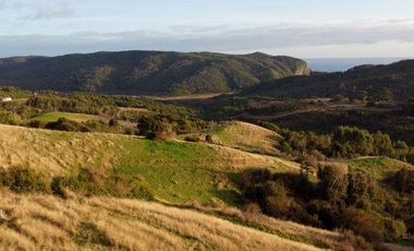 Campo en venta en Estaquilla con vistas privilegiadas al océano y conectividad excepcional