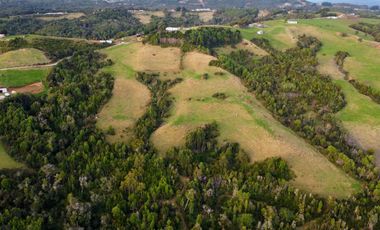 Campo en venta en Estaquilla con vistas privilegiadas al océano y conectividad excepcional