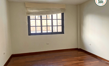 VENDO AMPLIA CASA EN BAÑOS DEL INCA, CAJAMARCA