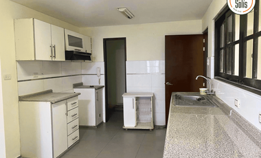 VENDO AMPLIA CASA EN BAÑOS DEL INCA, CAJAMARCA