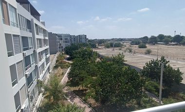 VENTA DEPA TOTALMENTE AMOBLADO Y EQUIPADO FRENTE A PARQUE