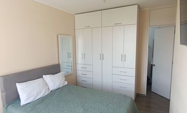 VENTA DEPA TOTALMENTE AMOBLADO Y EQUIPADO FRENTE A PARQUE