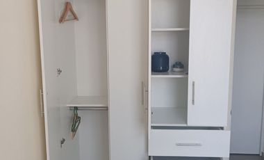 VENTA DEPA TOTALMENTE AMOBLADO Y EQUIPADO FRENTE A PARQUE