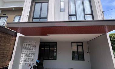 Rumah Baru 2 Lantai Semi Furnished Desain Eropa Modern di Tangerang Selatan, Lokasi Premium Hanya 5 Menit ke MRT Lebak Bulus - FREE PPN & Subsidi DP