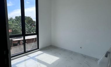 Rumah Baru 2 Lantai Semi Furnished Desain Eropa Modern di Tangerang Selatan, Lokasi Premium Hanya 5 Menit ke MRT Lebak Bulus - FREE PPN & Subsidi DP